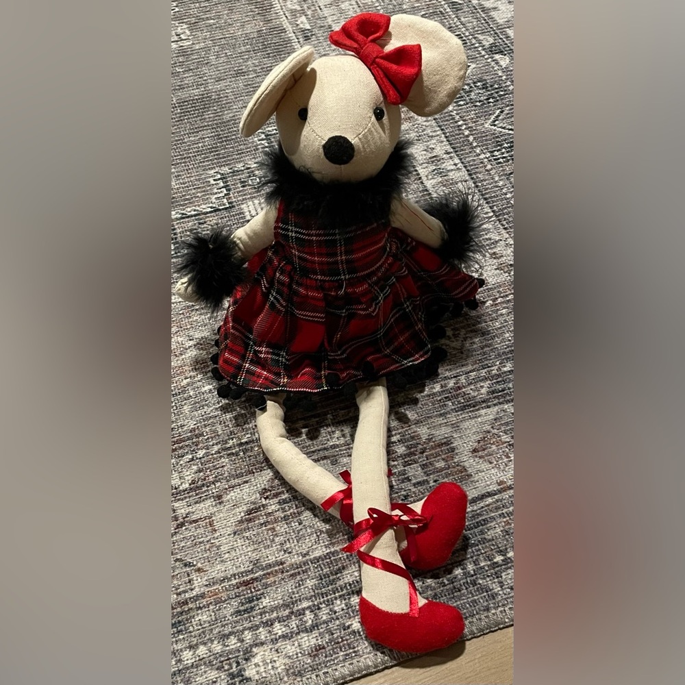 Ballerina mouse